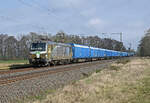 193 218 der SETG f�hrte am 10.04.26 einen Holzhackschnitzelzug durch J�trichau Richtung Magdeburg.