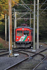 Der ET2 von Feldbach kommend bei der Einfahrt in den Bahnhof Gnas.