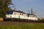 1142 562-9 und 613-9 mit ihren leeren Containerzug aus Wolfurt.