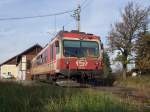 25103 steht als R8263 am Bhf. Haag/Hausruck bereit, aber in Krze wird hier wohl die Botanik diesen Bahnhof zurckerobern, denn der Zugverkehr auf der  Haager-Lies  ist mit Ende 2009 Geschichte;091113