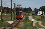 Attergaubahn ET 26 110 der Stern & Hafferl Verkehrsgesellschaft m.b.H. im Planeinsatz Richtung Attersee, Lokalbahn Vcklamarkt – Attersee, Spurweite 1.000 mm, fotografiert bei Hipping am 26.08.2010 --> Der Triebwagen wurde 1949 von Schindler Waggon Schlieren (SWS) + Maschinenfabrik Oerlikon (MFO) fr die Sernftalbahn gebaut, wo er bis 1969 als CFe 4/4 Nr. 5 im Einsatz war.