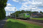 Mit dem TX-KLV aus Rostock nach Italien rollt 193 996 am 17.05.26 durch Radis Richtung Bitterfeld.
