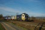 182 535-5 (ES 64 U2-035) mit Containerzug in Fahrtrichtung Sden. Aufgenommen am 23.03.2011.