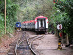 Abgestellte Z�ge in Puente Ruinas, dem fr�heren Personenbahnhof von Aguas Calientes.