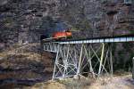 FCCA 1010 ( GE C30-7M ) auf der Puente Anchi bei Rio Blanco , 11/09/2011