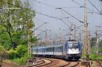 EU44 003 mit dem Täglichem EIC von Warschau nach Prag, bei der durchfahrt durch den Bf Katowice-Ligota (30.04.2014)