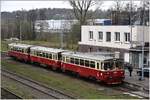 KZC Extrazug rund ums Riesengebirge. 810 535-5 29420-9 Baafx 810 517-3 in Turoszow. (08.04.2017)