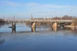 KOSTRZYN nad Odrą (Woiwodschaft Lebus), 25.11.2011, Eisenbahnbrücke über die Warthe