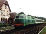 SU45-245 mit Zug 33327 Krzyz-Kostrzyn auf Bahnhof Gorzw Wielkopolski Wieprz am 18-7-2005.