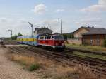 Die SU 45-079 mit einem R nach Krzyż am 01.08.2014 bei der Ausfahrt aus  Stare Kurowo.