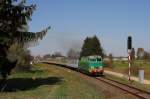 SU 46 118 verlt am 28.4.2012 gerade den polnischen Grenzbahnhof Trakiskiai,
um einen Schnellzug nach Warschau zu befrdern.