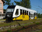 Dieseltriebzug SA135-007 der Koleje Dolnośląskie abgestellt im Bahnhof Rębiszów, Niederschlesien, Polen, 21.08.2020.