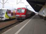 X4EC-045 mit Container beim Durchfahrt den Bahnhof Zbaszynek, 28.03.2015