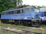 Die EP07-442 im Bahnhof von Kolobrzeg
am 15.07.09 auf dem Wartegleis.
Kam vermutlich mit einer Garnitur Schlafwagen
fuer Sommertouristen.