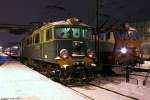 EU07-310 mit Schnellzug  Szyndzielnia  und EP09-028 mit IC Ondraszek in Bielsko-Biala Glowna am 25.01.2007 5:30