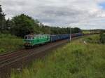 Die ET22 715 mit einem Gterzug am 21.07.2012 unterwegs bei Slubice.