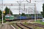 ET22 794 mit einem Gterzug bei der durchfahrt durch Warnowo in Richtung Swinoujscie  (20.08.2013)