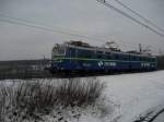 Erste Lok ET40-43 in neuer Farbgebung von PKP Cargo fhrt am 25.11.2008 zwischen podg Dorota und Sosnowiec Maczki in Richtung Jaworzno Szczakowa.