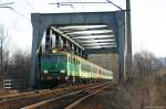 EU07-216 mit Schnellzug Reymont nach Lodz Fabryczna, Brcke ber Wisla in Czechowice-Dziedzice am 09.12.2006