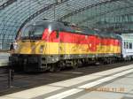 Ankunft der deutschen EM-Lok der Polnischen Eisenbahnen am 4.8.2012 mit dem Berlin-Warschau-Express auf dem  Heimatbahnhof  Berlin.