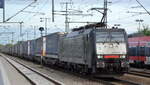 METRANS Rail s.r.o., Praha [CZ] mit der polnischen MRCE Dispo  ES 64 F4-456/E 189-456  [NVR-Nummer: 91 51 5170 030-8 PL-DISPO] und KLV-Zug am 18.10.21 Durchfahrt Bf. Golm (Potsdam).