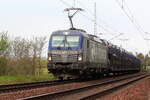 EU46-510 <br />5 370 222-3<br />

193-510
  der PKP Cargo am 01. Mai 2022 mit einem Autozug passiert den Ort Rangsdorf (Groß Machnow) in Höhe der Pramsdorfer Straße am 01. Mai 2022. 