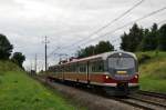 EN57 2020 zwischen Mokrzyca Wielka und Ładzin(Wolin) mit einer RB nach Świnoujście  (10.08.2012)