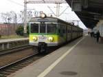 EN57-1265 als R Zielona Gora - Poznan Glowny in Bahnhof Zbaszynek, 01.03.2015