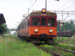 Der EN57 - 1255 rb fuhr im Sommer 2007 als Regionalzug von kluczbork nach Katowice.