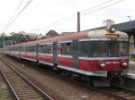 EN57-1523ra auf Bahnhof Szczecin Głwny am 9-7-2007.