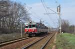 EN57 955 mit einer Regionalbahn nach Tychy-(Miasto) bei Katowice Podlesie (11.04.2012)