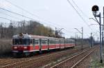 EN57 1258 mit einer Regionalbahn bei Katowice-Załęże aus richtung Katowice in richtung Chorzw(Knigshtte) (14.04.2012)  