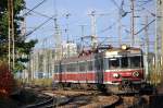 EN57 1229 bei der Ausfahrt aus Katowice-Ligota in Richtung Tychy(09.10.12)