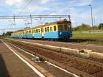 Dieser Triebzug EN57-073 rb, fuhr am 26.08.06 nach Kluczbork.