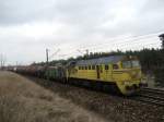 M62-1077 und SM42 fahren mit einem Kesselzug am 24.02.2008 durch Bydgoszcz.