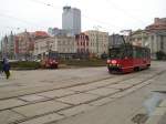 2 Straenbahnen der Baureihe 105N/Na begegnen sich in Kattowitz Rynek.