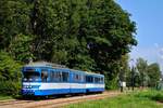 Tw.126 + 526, (ex. Wien E1 4634 + c3 1217) in der ul. Igolomska kurz hinter der Haltestelle Giedroycia . (18.08.2021)