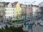 Solaris Tramino bei der Ausfahrt aus der Station Półwiejska.