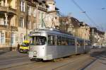 Polen / Straßenbahn Posen: Duewag GT8 - Wagen 698 (ehemals Düsseldorf) aufgenommen im Januar 2015 an der Haltestelle  Most Teatralny  in der Innenstadt von Posen.