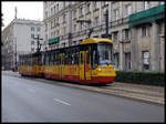 Trambahn 2120 ist hier auf der Marszalkowska in Warschau am 28.5.2019 in Richtung Centrum unterwegs.
