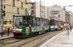 19.09.2011, Polen, Wroclaw/Breslau: Tw Konstal 105Na. Der bekannteste polnische Straßenbahn-Triebwagen wurde 1974 bis 1994 von Konstal (heute „Alstom Konstal S. A.“) in Chorzów hergestellt. Er wurde ständig modernisiert.