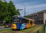 Krakau/Kraków 

MPK EU8N HL 404 als Linie 21, Plac Centralny, 22.05.2023 