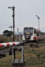 Polen Koleje Wielkopolskie Strecke 328 Leszno-Wolsztyn-Zbąszynek: SA105-001, Zug 77653 Leszno-Wolsztyn, Nowawieś Mochy, 8.