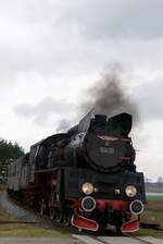 Polen Parowozownia Wolsztyn Strecke 328 Leszno-Wolsztyn-Zbąszynek: Ol49-69 + B11p 042-1 + B11p 343-3, Zug 77228 Wolsztyn-Leszno, Nowawieś Mochy, 6.