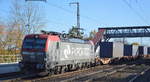 PKP CARGO S.A., Warszawa [PL] mit  EU46-515  [NVR-Nummer: 91 51 5370 027-2 PL-PKPC] und Containerzug am 05.11.20 Bf.