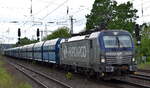 PKP CARGO S.A., Warszawa [PL] mit ihrer  EU46-514  [NVR-Nummer: 91 51 5370 026-4 PL-PKPC] und einem Ganzzug firmeneigener Selbstentladewagen (leer) Richtung Polen am 07.05.24 Höhe Bahnhof