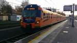 EN57AL-2113 in Bahnhof Zielona Gora Glowna, 10.11.2019