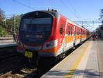 EN57-2015 in Bahnhof Zielona Gora, 21.10.2018