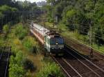 29.08.2010, die Strecke zwischen Częstochowa Osobowa und Częstochowa Towarowa. Die gemietete von ČD 163-048-2  Jadwiga  mit dem TLK 43103 (Częstochowa Osobowa - Krakw Głwny), dessen alle Wagen als die Hlfte des TLK 54103 aus Gdynia Głwna Osobowa hier ankomen.