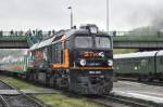STK M 62-1242 im Bf Wolsztyn am 27.04.2013 . Ankunft zum Bahnhofsfest unter dem Motto   20. Jahre PKP Cargo 